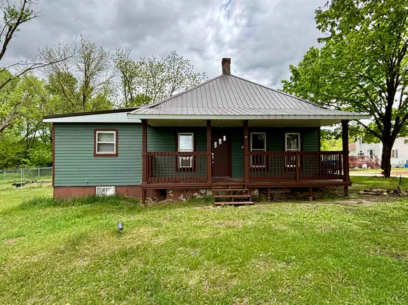 2274 Railroad St, Woodford, WI 53599