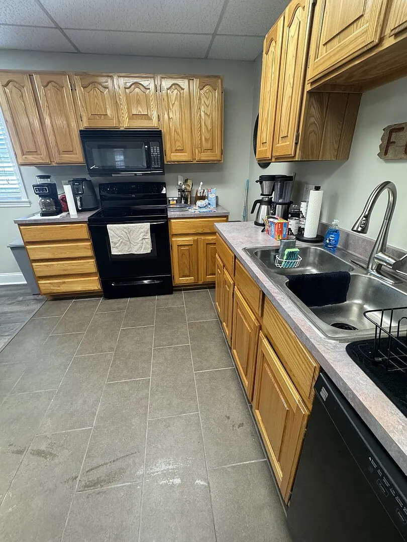 Two bedroom apartment in Harrison County with dedicated work area. — Photo 1