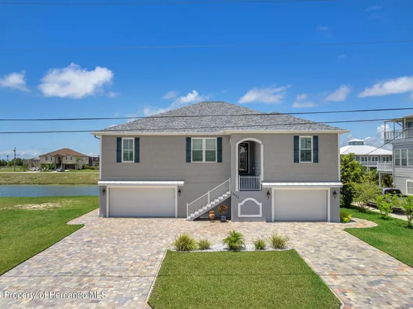 3423 Triggerfish Dr, Hernando Beach, FL 34607