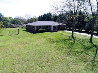 122 Tom White Rd, Braselton, GA 30517