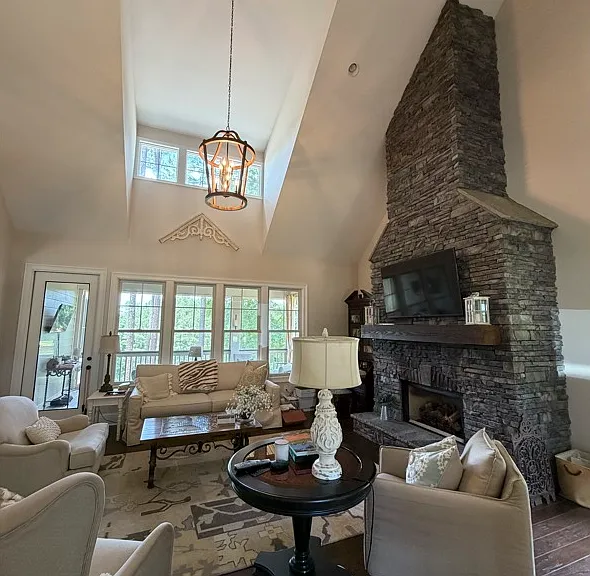 1081 Golf View Ln — Photo 8