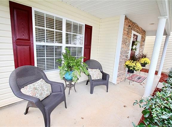 3rd image of 9002 Davis Crossing Ct