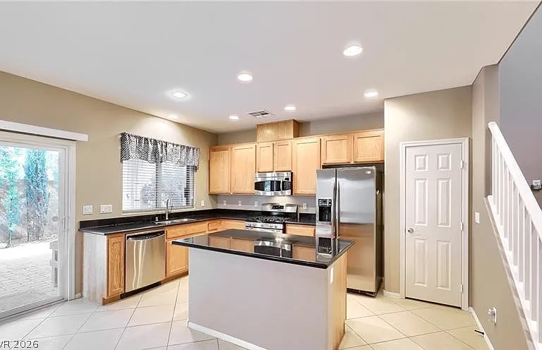 965 Chestnut Chase St — Photo 10