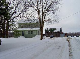 2074 Howard Rd, Petoskey, MI 49770