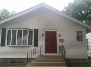 1136 W Edwards St, Springfield, IL 62704