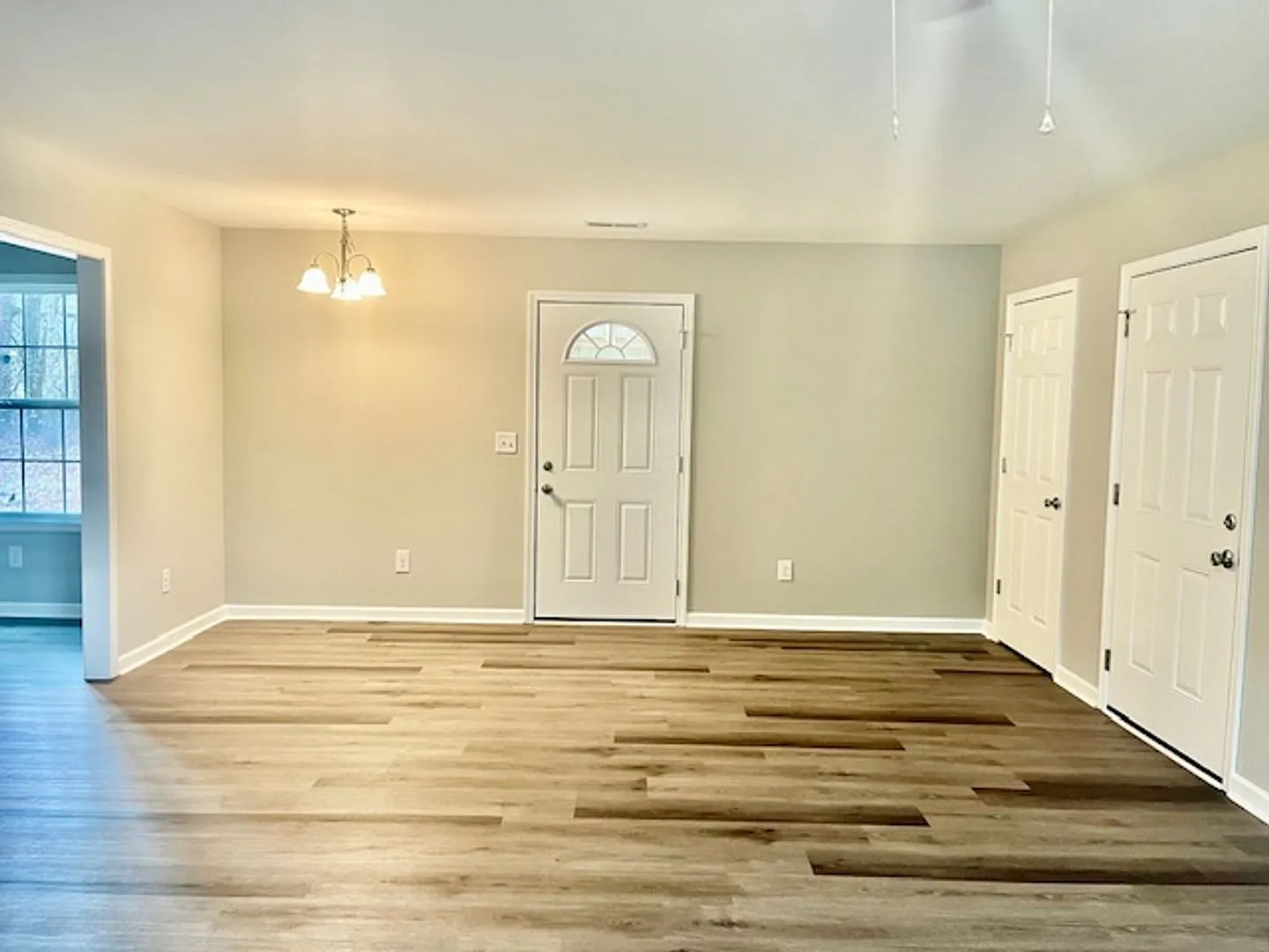 Idlewood Court #6 — Photo 3