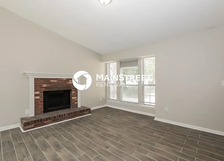 2537 Corner Shoals Dr — Photo 3
