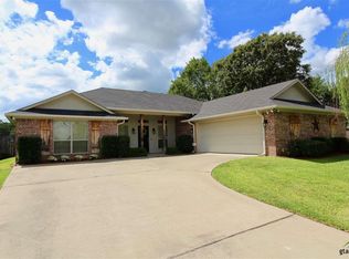 19012 Winstar Dr, Flint, TX 75762