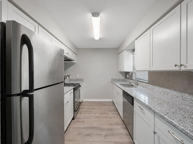 500 9th Ave S #B3 — Photo 6