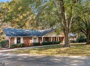 13 E Lakeshore Dr SE, Rome, GA 30161