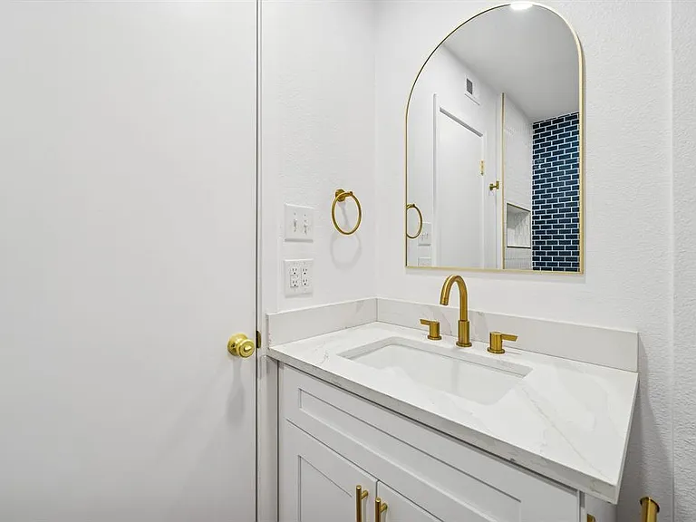 7801 Shoal Creek Blvd #150 — Photo 22