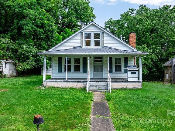 4th image of 1408 Essex Pl SW
