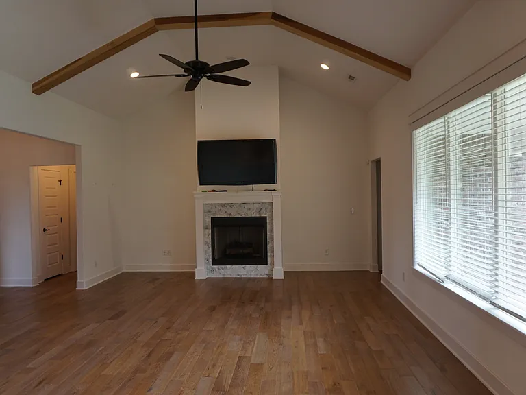2623 S Cobalt Ave — Photo 3