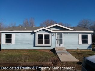 163 Pansy Ln, Wapato, WA 98951