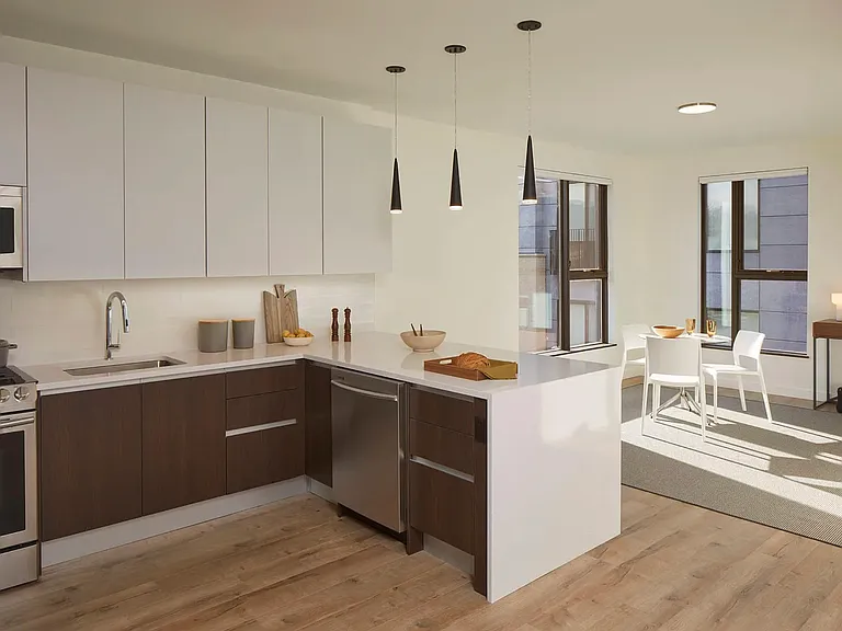10 Burney St #3 — Photo 1