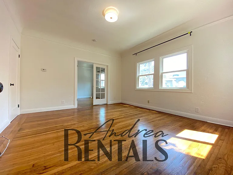1147 Virginia St — Photo 3