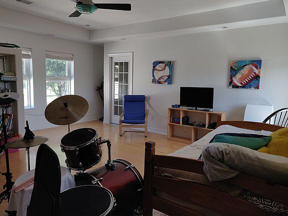 5th image of 4415 Sarong Dr