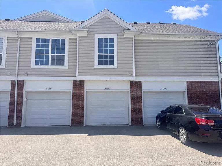 45997 Rhodes Dr — Photo 23