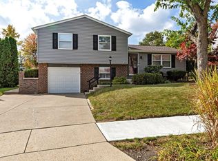 8695 Ripton Dr, Powell, OH 43065