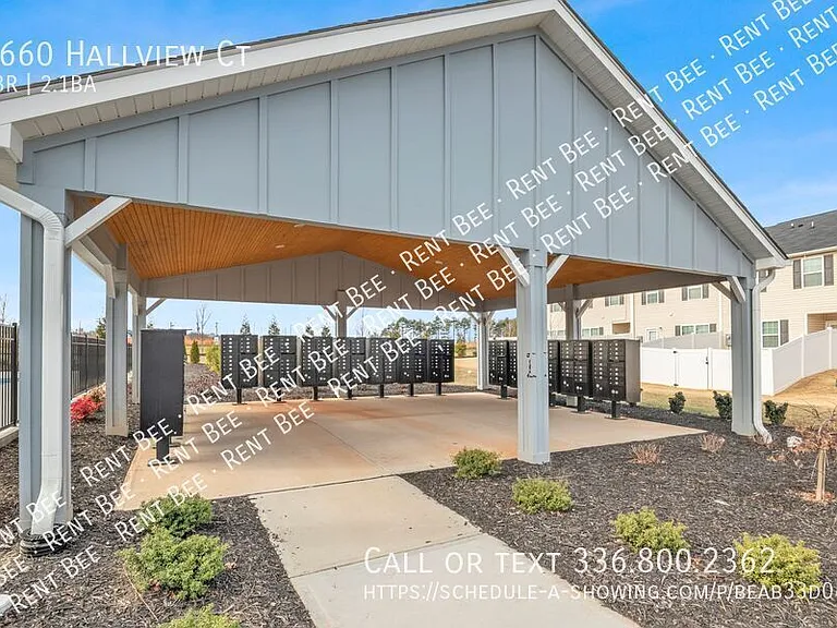 1660 Hallview Ct — Photo 23