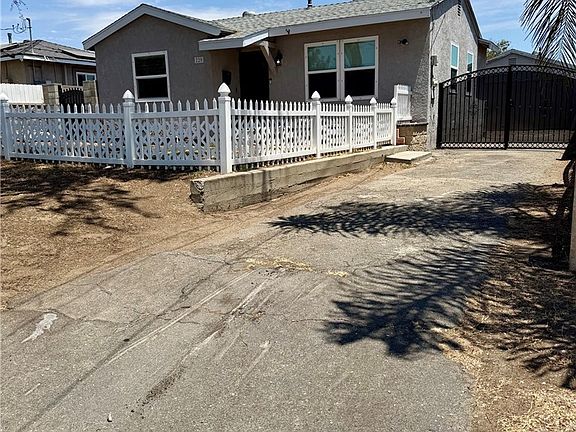 5th image of 220 N Orange Ave