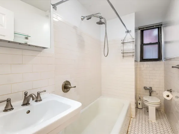 90 Park Terrace East image 25 of 33