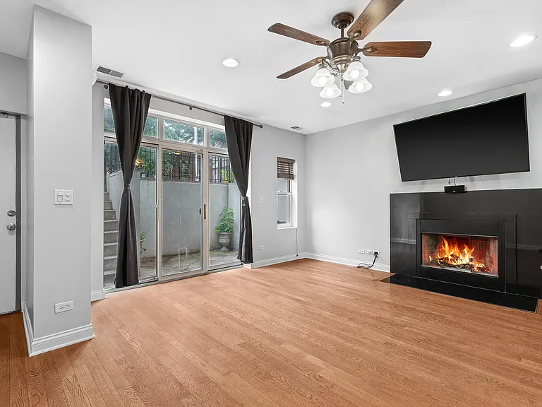 2728 W Cortez St #1 — Photo 8