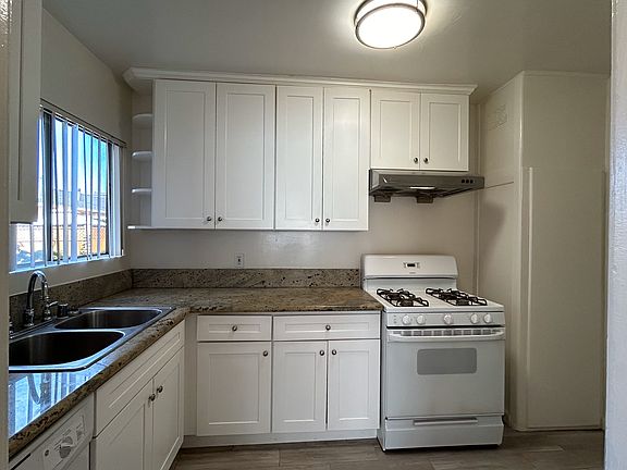 5th image of 10741 W Addison St #10741