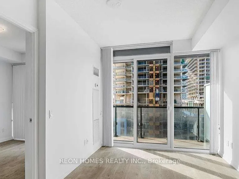7895 Jane St #807 — Photo 5