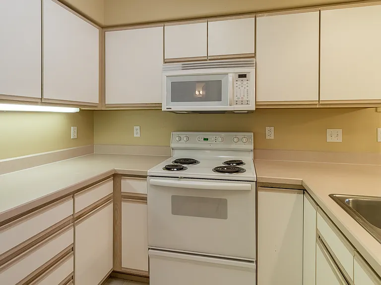 1615 Newport Ave #2 — Photo 7