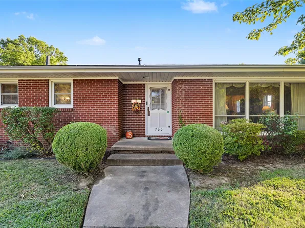 700 SE 10th St, Pryor, OK 74361