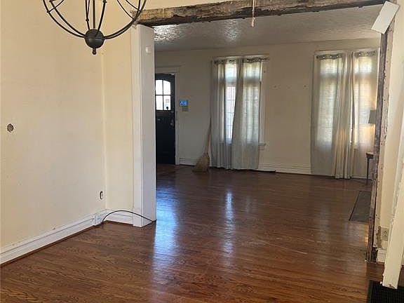 3rd image of 4952 Maffitt Pl