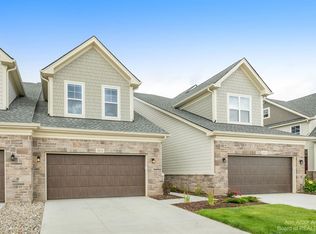 3074 N Spurway Dr, Ann Arbor, MI