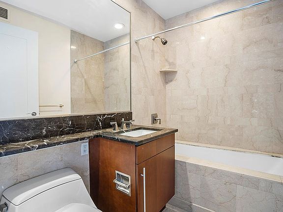 5th image of 240 Riverside Blvd APT 3C