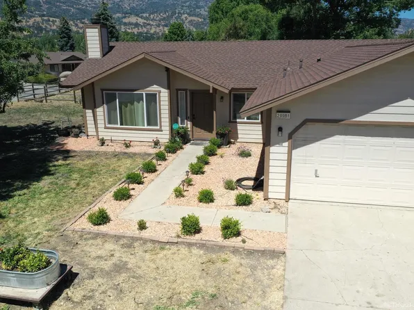29981 Pinedale Dr, Tehachapi, CA 93561