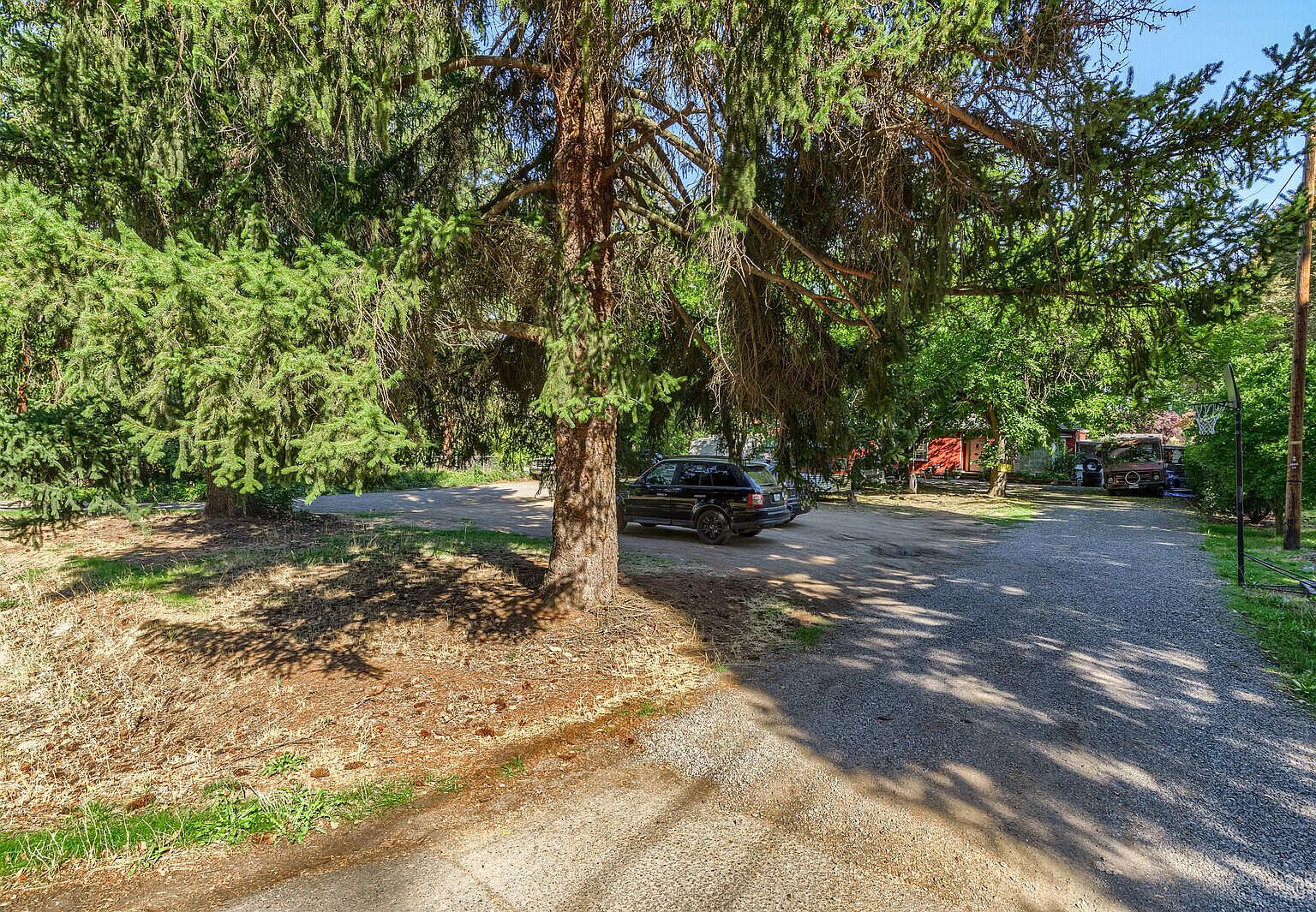 1351 Kings Hwy, Medford, OR 97501 Zillow