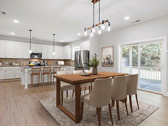 3rd image of 2104 Temple Hills Way