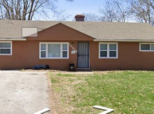 10728 Cambridge Ave, Kansas City, MO 64134