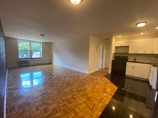 Rented by Oxford Property Group | media 13