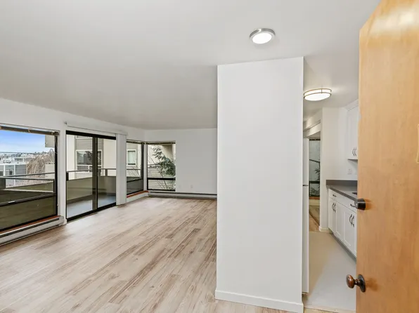 Marina, 2316 Yale Ave E #201, Seattle, WA 98102