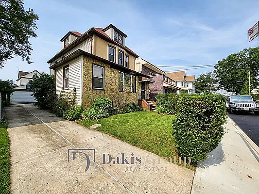 3rd image of 25-34 Ericsson St #1