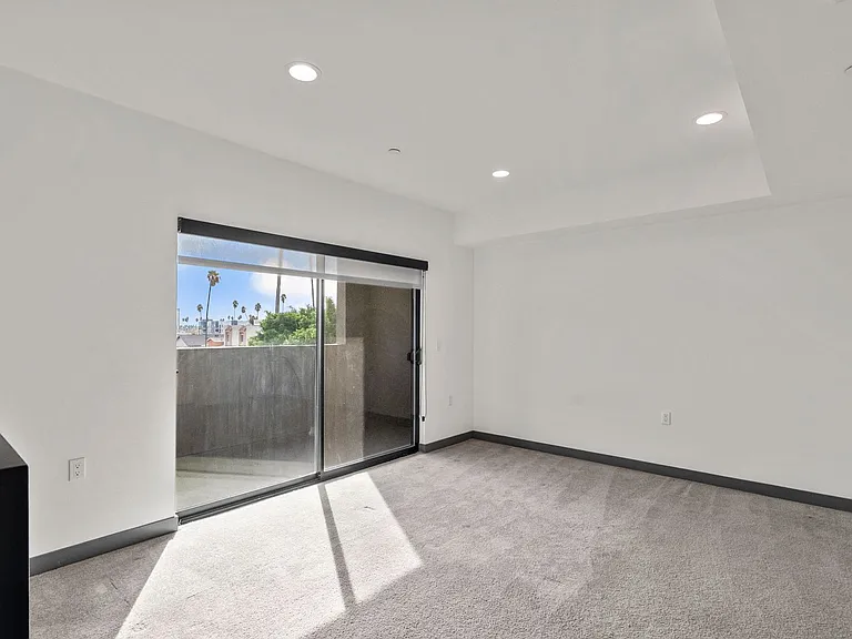 Alexandria 178 Townhomes LLC — Photo 9