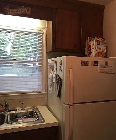104 E 2nd St #A — Photo 8