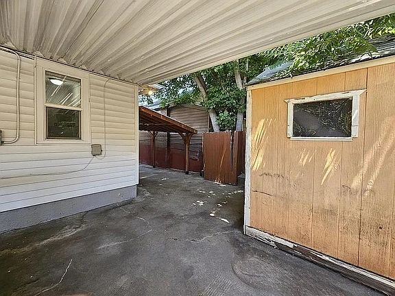 5th image of 488 E Louise St #488