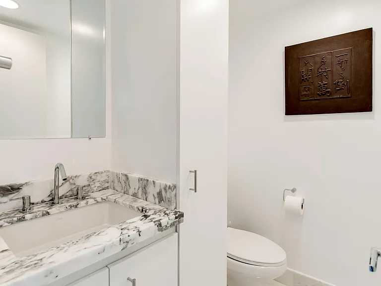 100 Sunrise Ave #404 — Photo 8