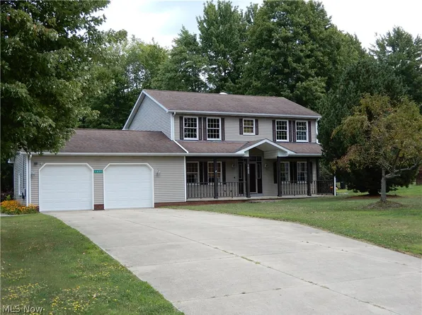 1625 Sherman St, Geneva, OH 44041