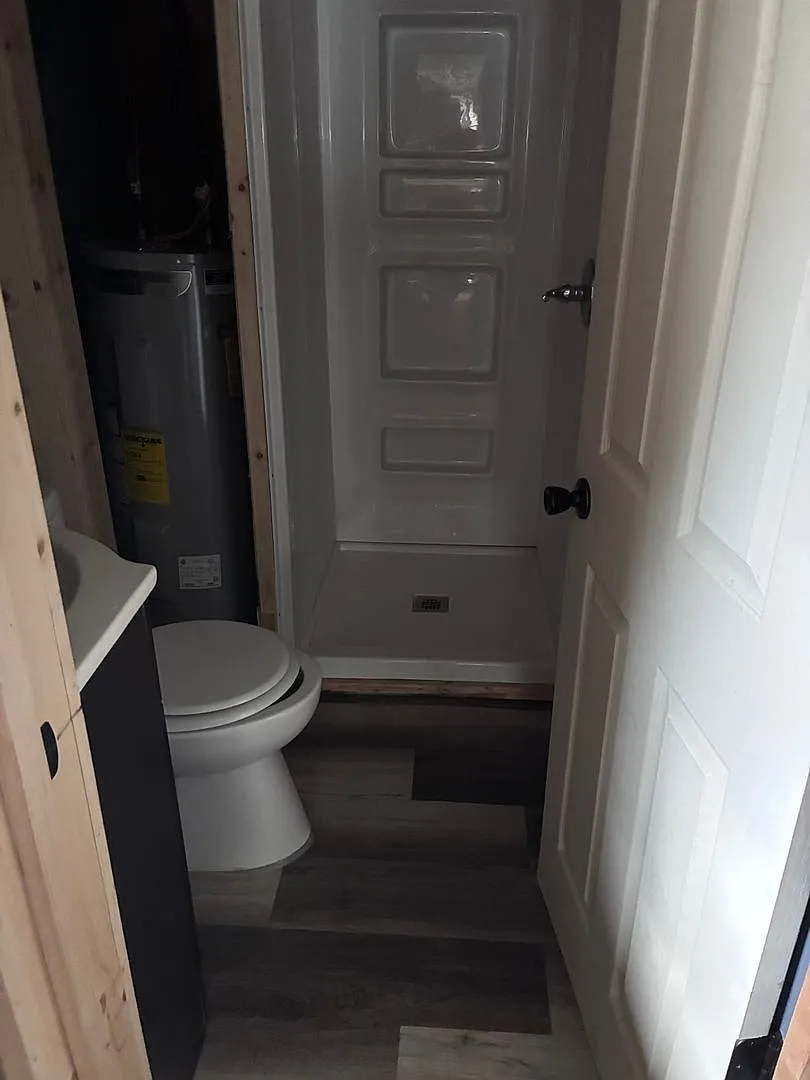Available Now 1Bed / 1 Bath Mobile Home at Shadybrook Mobile Home Community — Photo 2