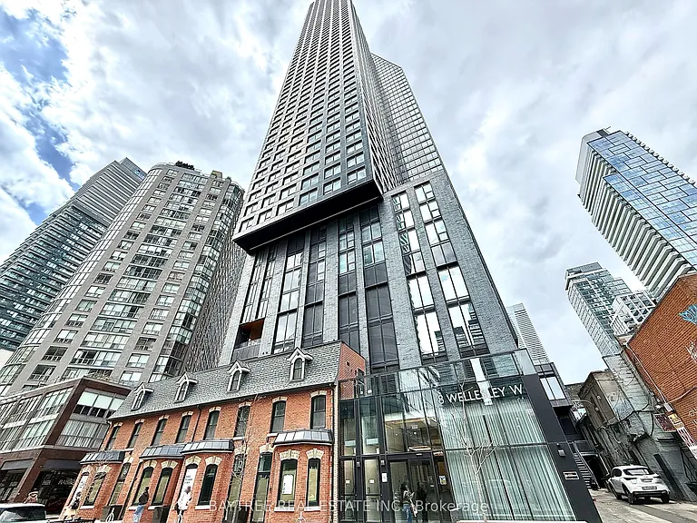 8 Wellesley St W #3305 — Photo 1