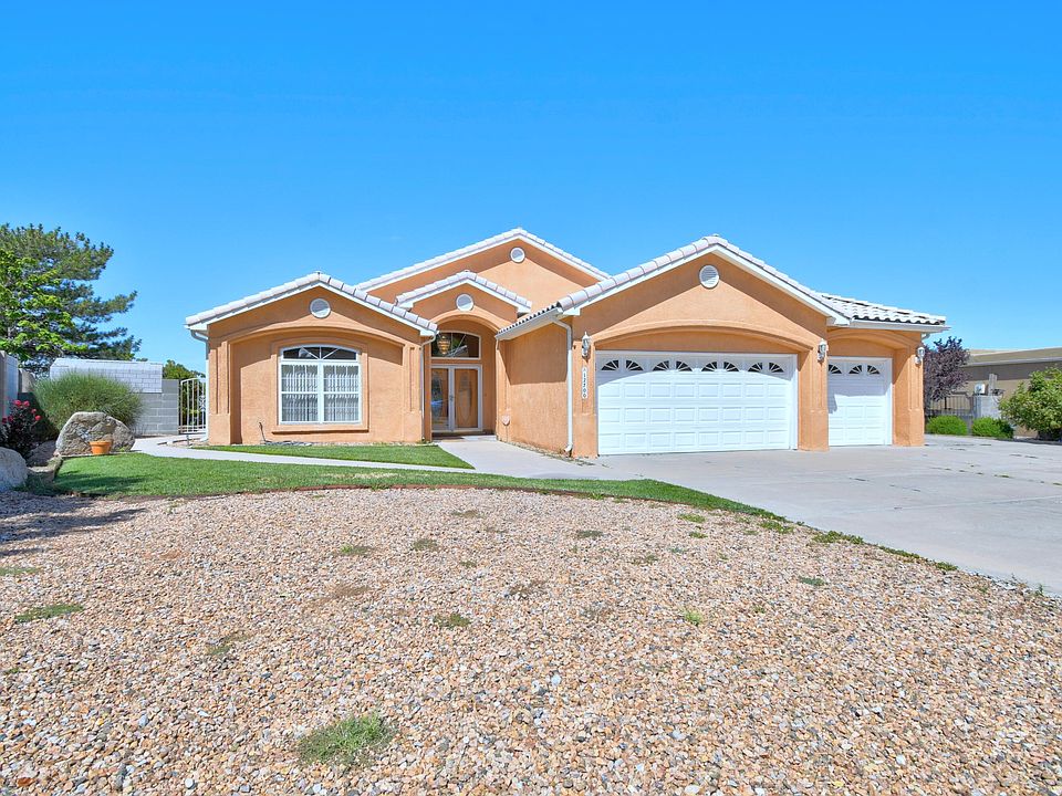 1st image of 12700 Punta De Vista Pl NE
