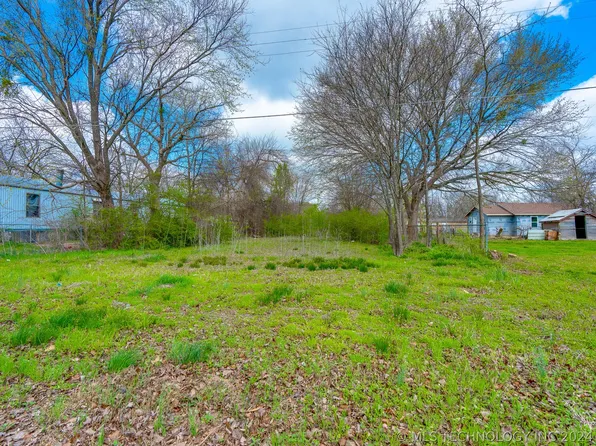 220 E 9th St, Stonewall, OK 74871